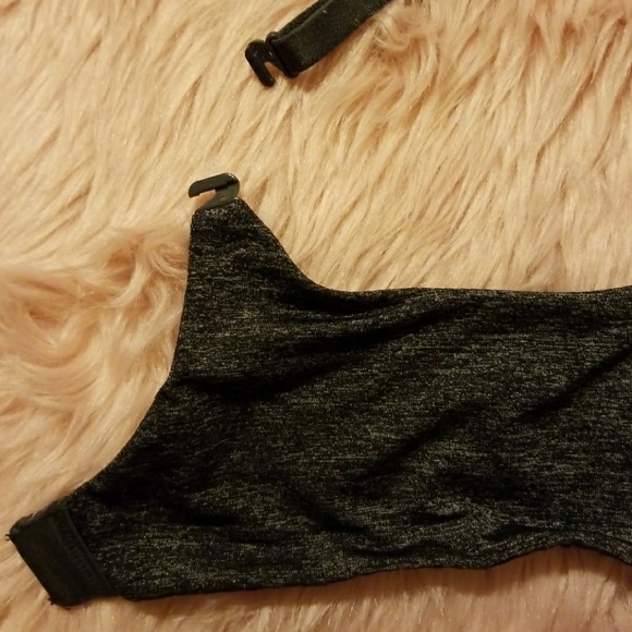 Victoria's Secret Gray Bra - Picture 5 of 6